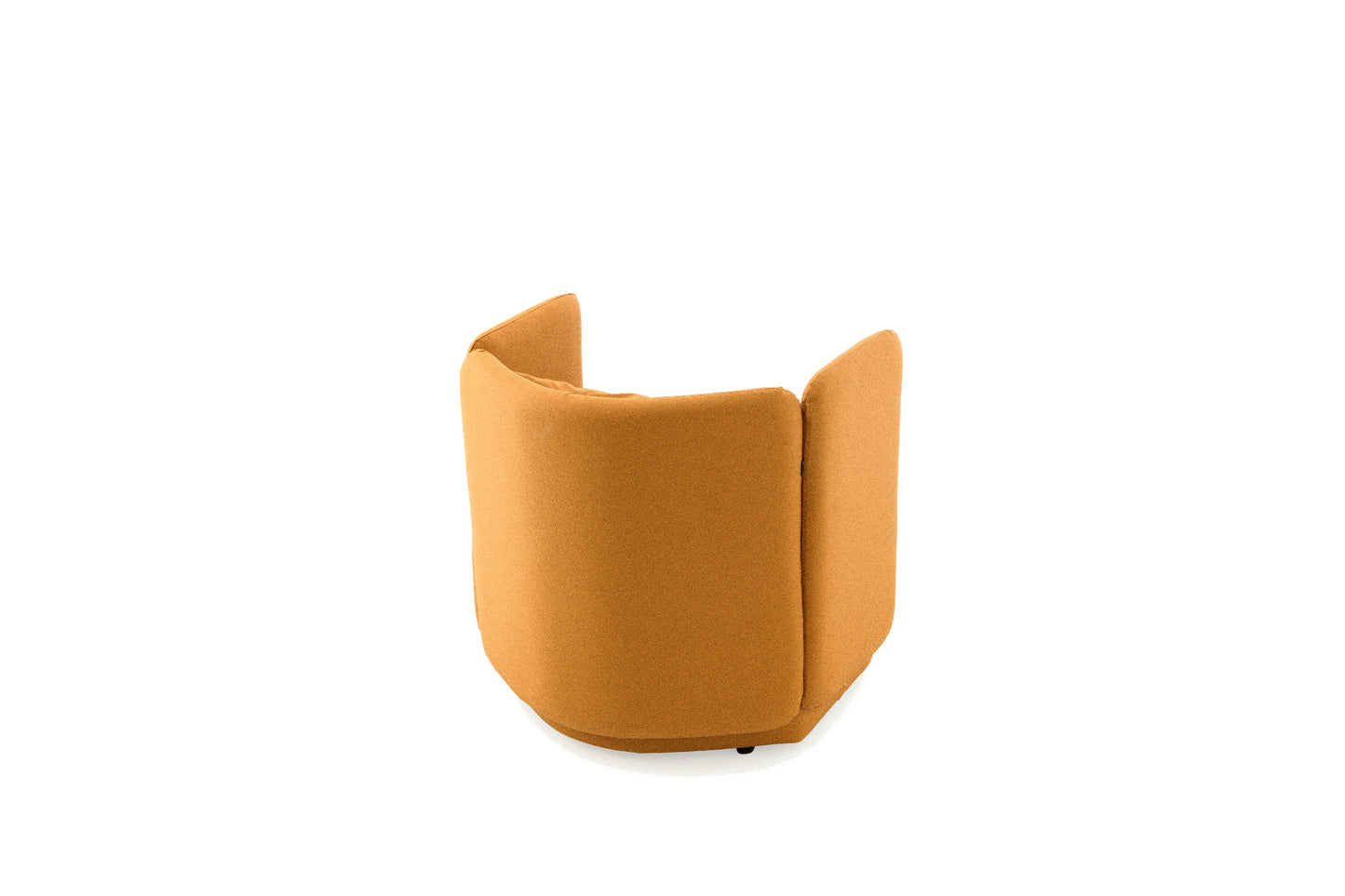 A0111 Kompakter Sessel mit Charakter