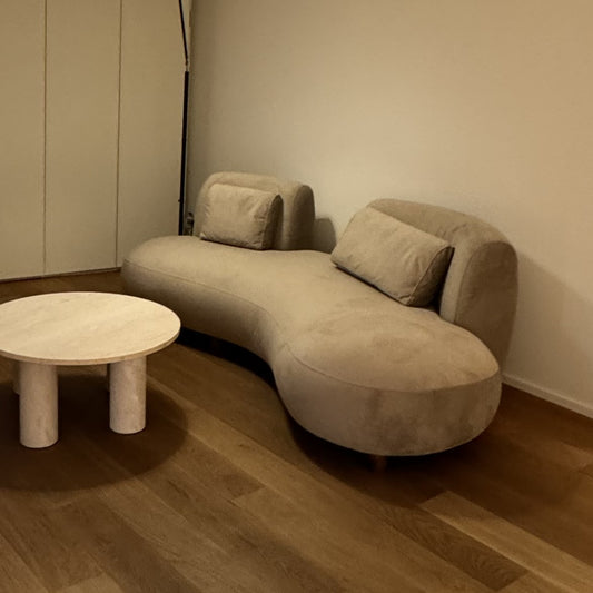 2-Sitzer Sofa mit sichtbar aufgebauter Polsterung – 4 – Ahié