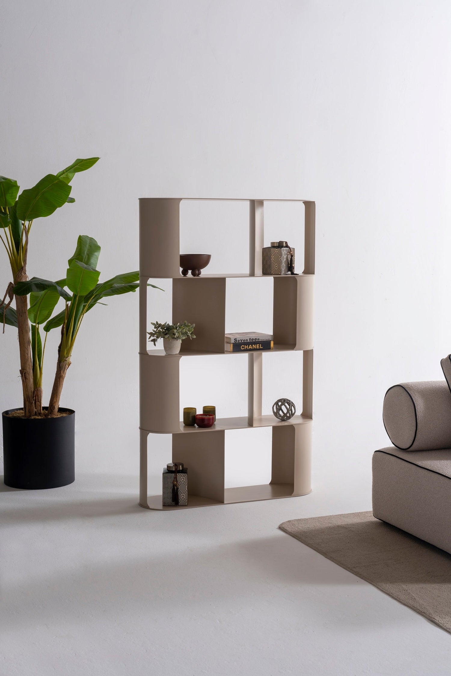 Regale & Servierwagen