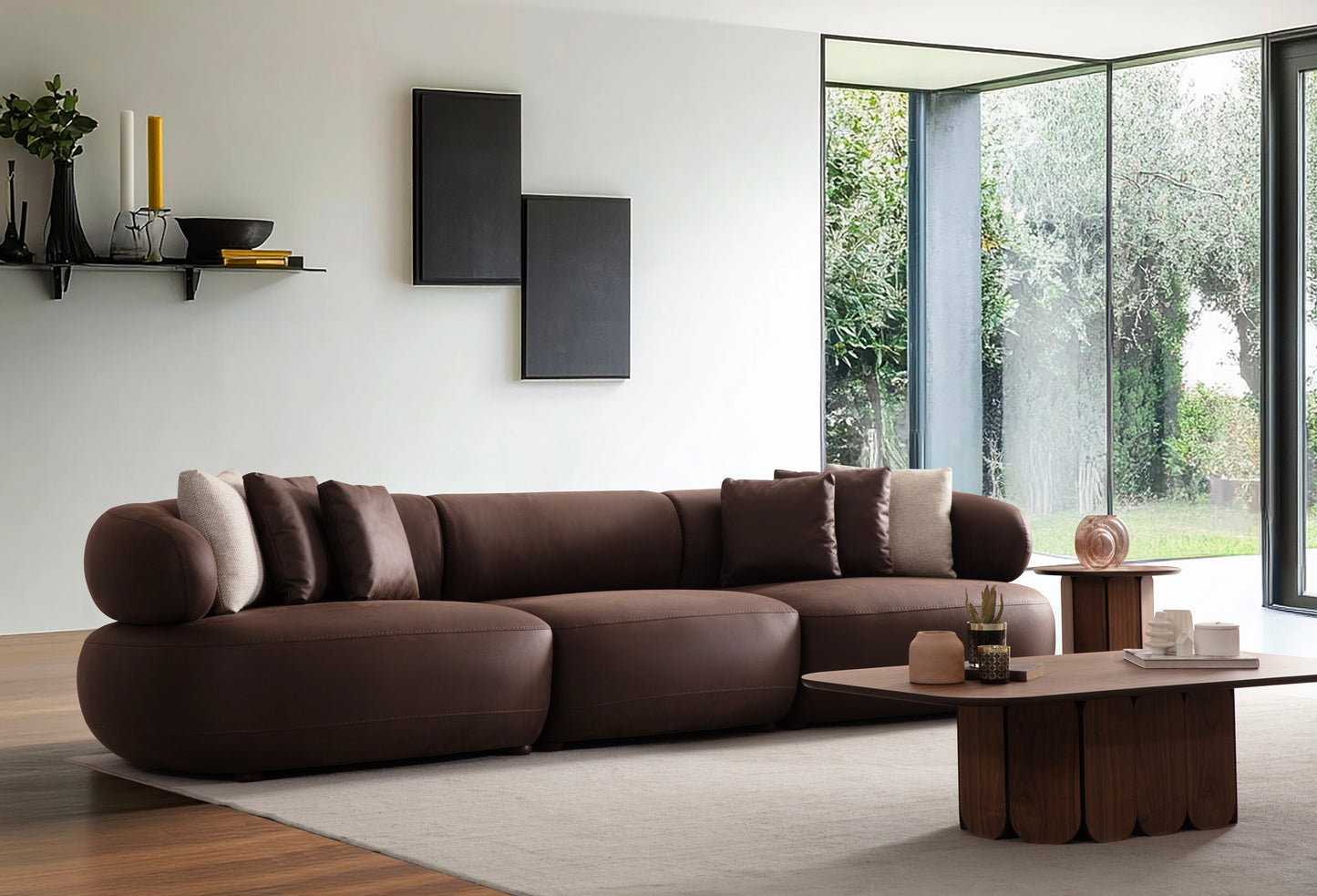 4-Sitzer Sofa mit ruhig geführter Rückenpolsterung – Ahié