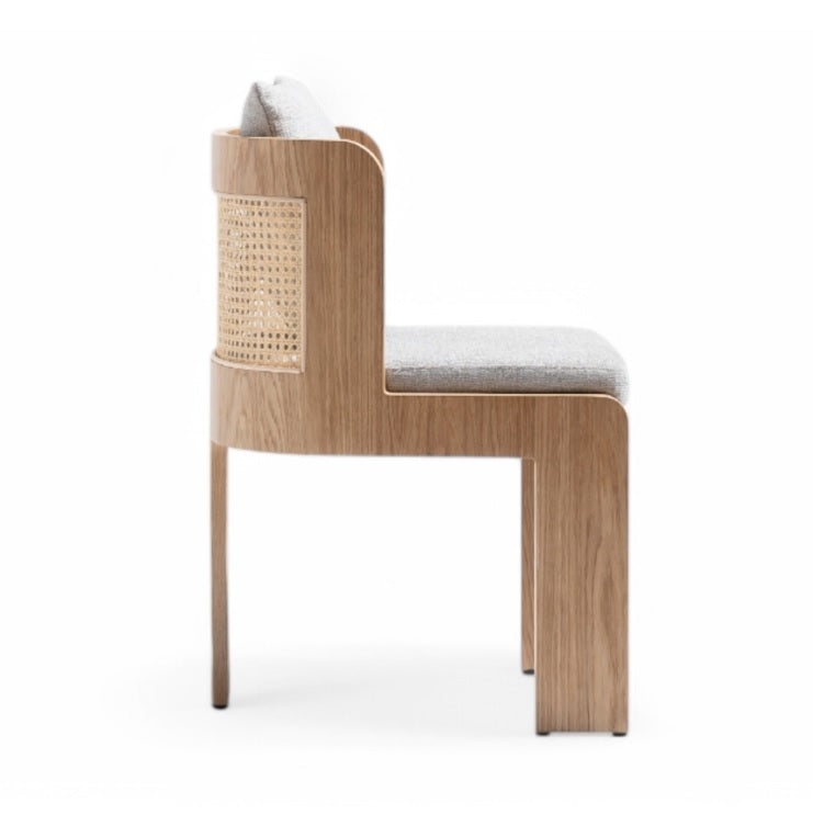 C0101 Moderne Polsterstuel