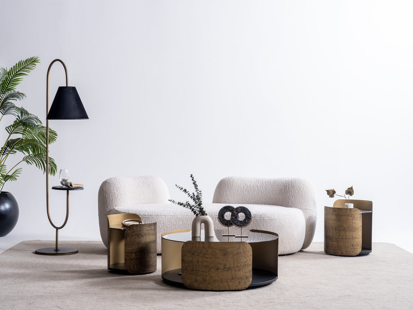 Rundes Couchtisch-Set Glasplatte Furnier mit Messingoptik-Akzenten – CT2422 – Ahié