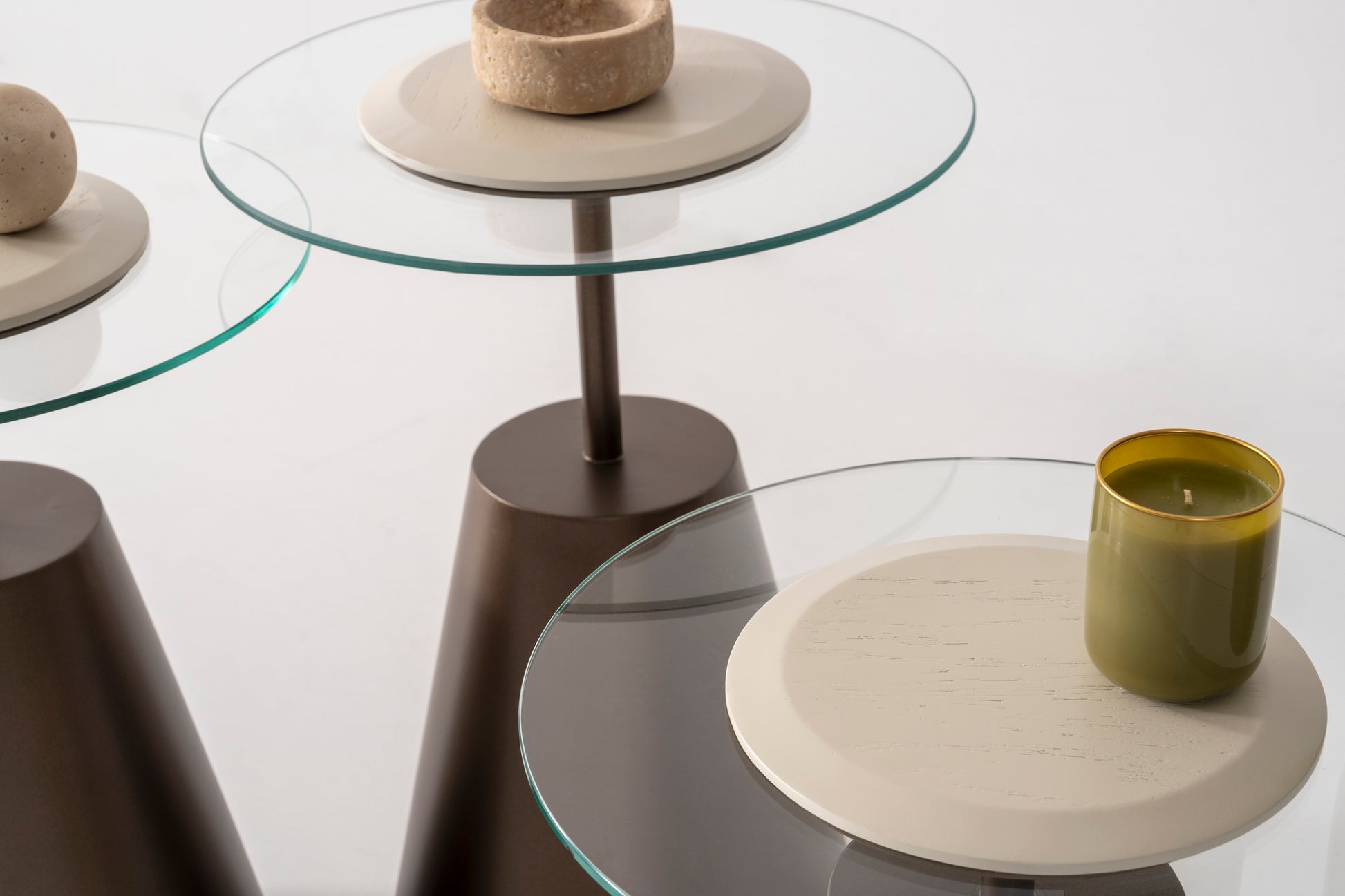 Beistelltisch-Trio Furnier und Glasplatte – CT2436 – Ahié