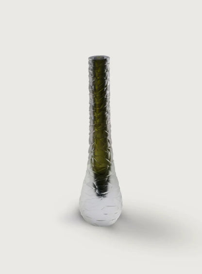 Schlanke Murano-Vase mit Steinbasis – Ahié
