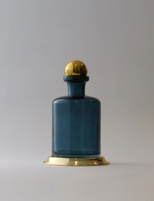 Blauer Glasflakon mit Kugeldetail – Ahié