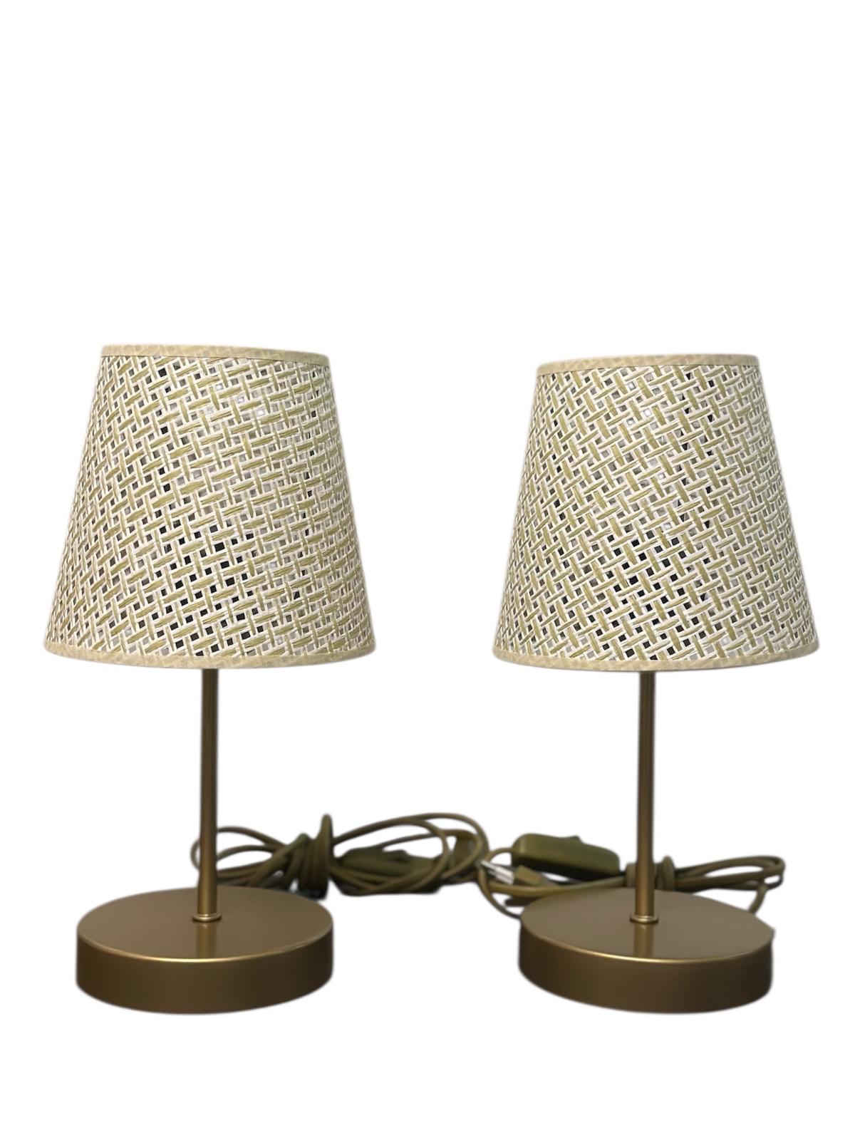 Tischleuchte konischer Rattanschirm Nachttisch Sideboard Schweiz – Ahié