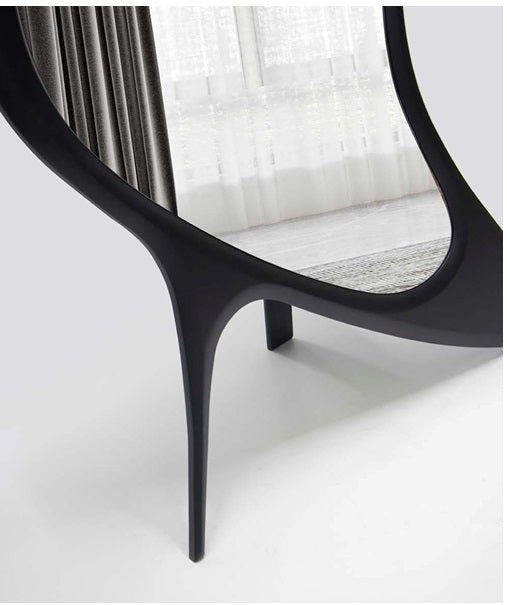 M1504 Schwarzer Spiegel