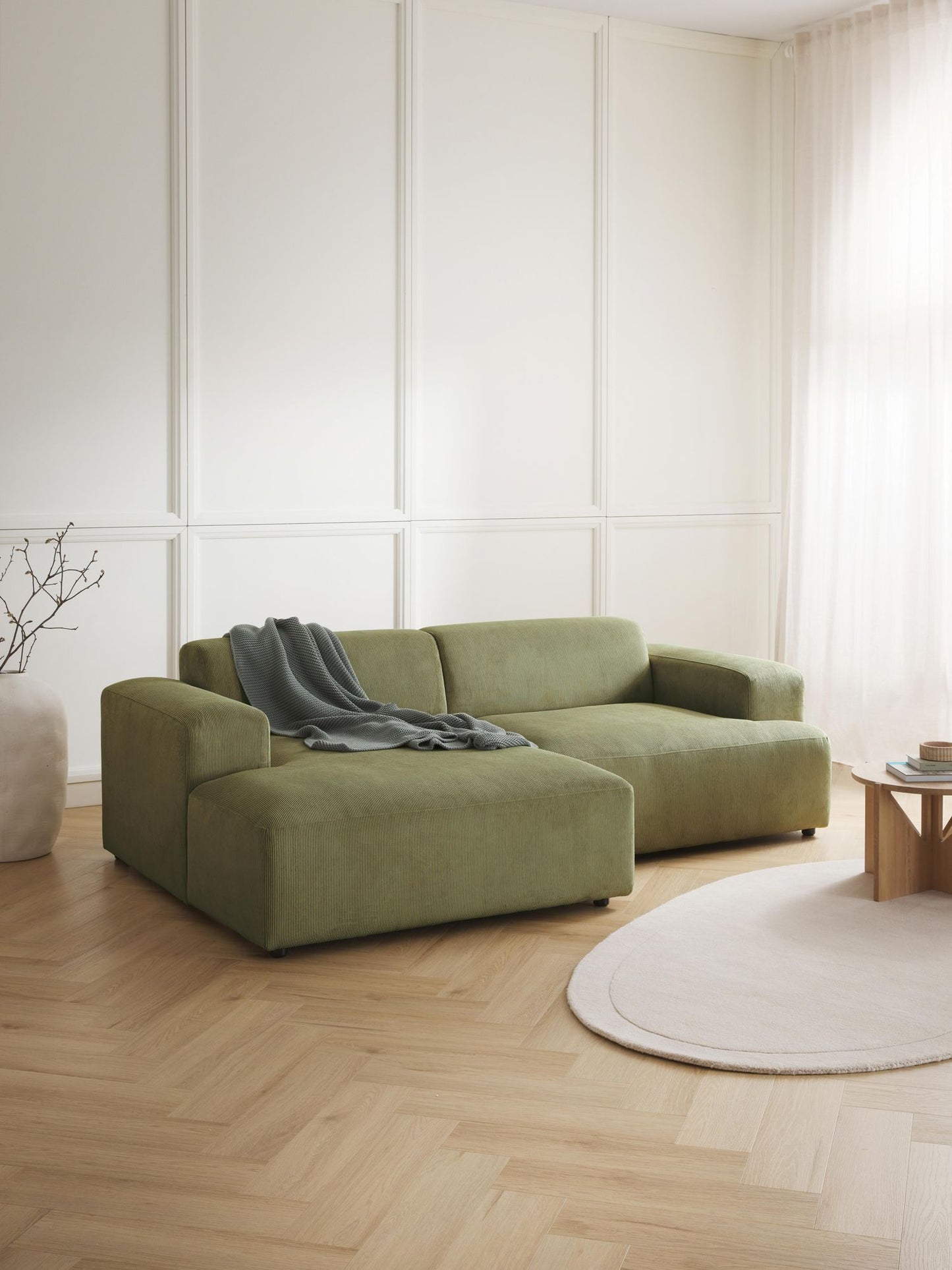 S0103 Ecksofa aus Feincord-Samt