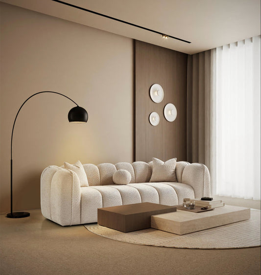 Sofa mit klar gefassten Polsterkörpern