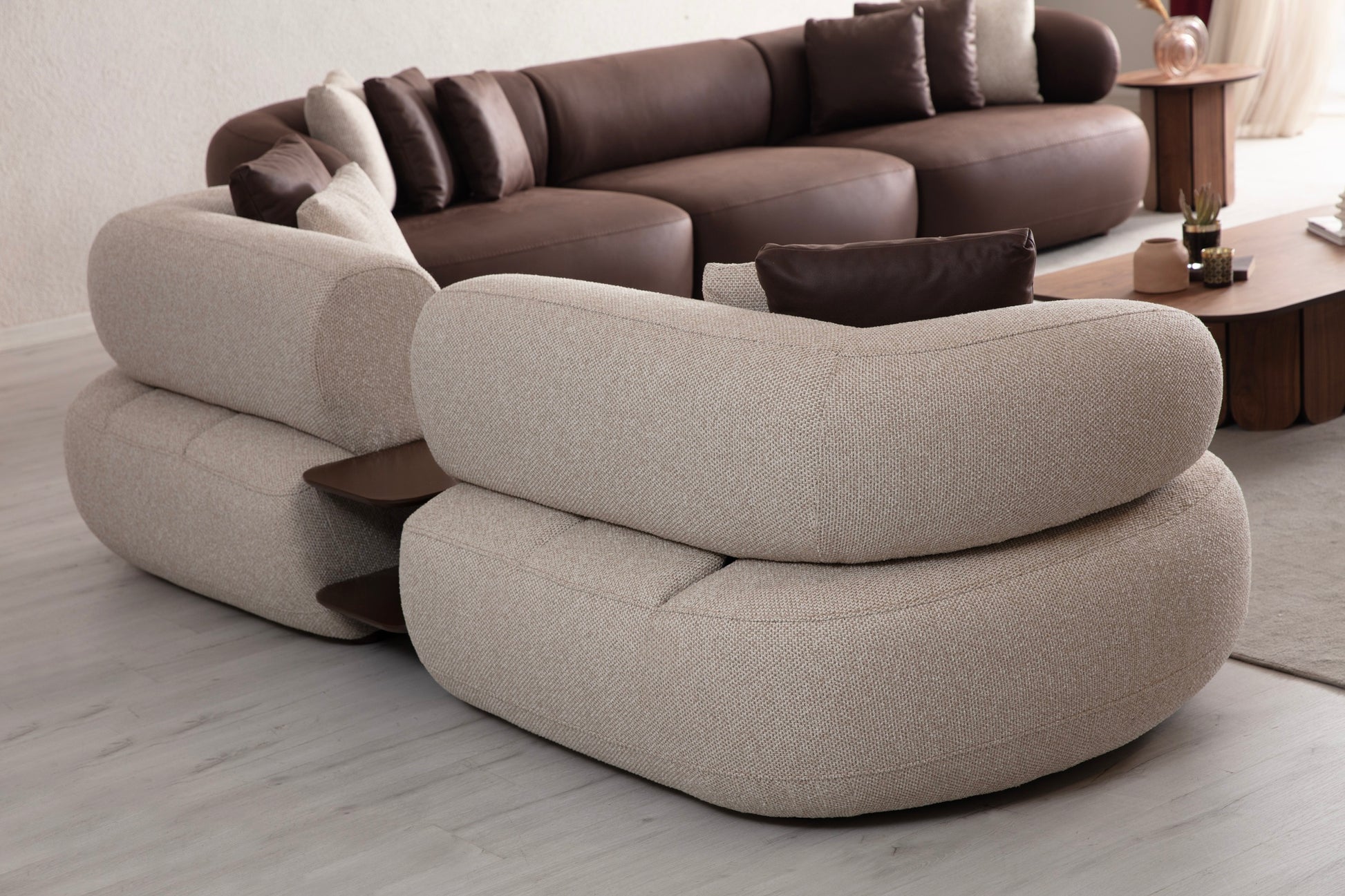 3-Sitzer Sofa mit weich aufgebauschtem Polstervolumen – Ahié
