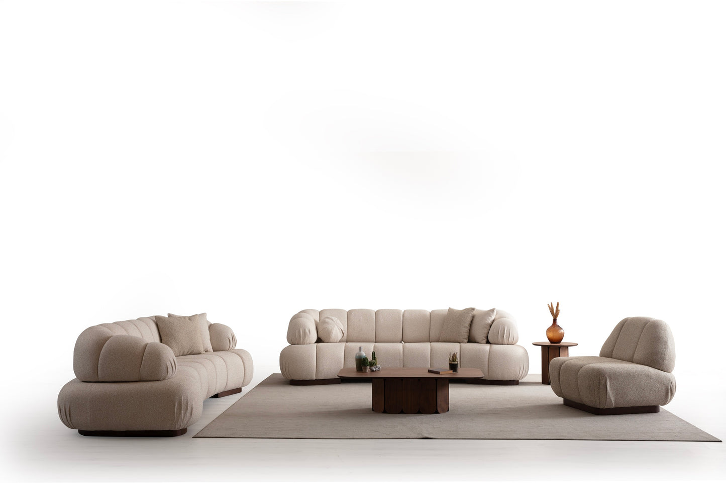 3-Sitzer Sofa mit seitlich deutlich gepolsterten Armlehnen – Ahié