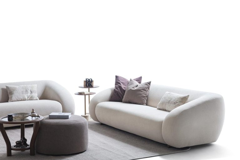 3-Sitzer Sofa mit offen angelegter Sitzfläche und langer Sitzbahn – Ahié