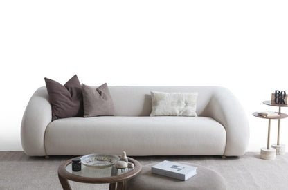 3-Sitzer Sofa mit offen angelegter Sitzfläche und langer Sitzbahn – Ahié