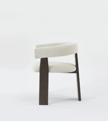 C0108 Moderne Holzstuel